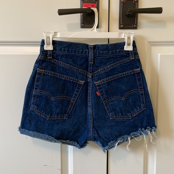 Levi’s High-Waisted Denim Shorts - Picture 2 of 2